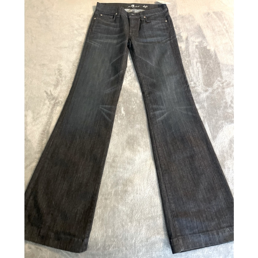 7 FOR ALL MANKIND
Dojo Flare Jeans, size 28, NWT